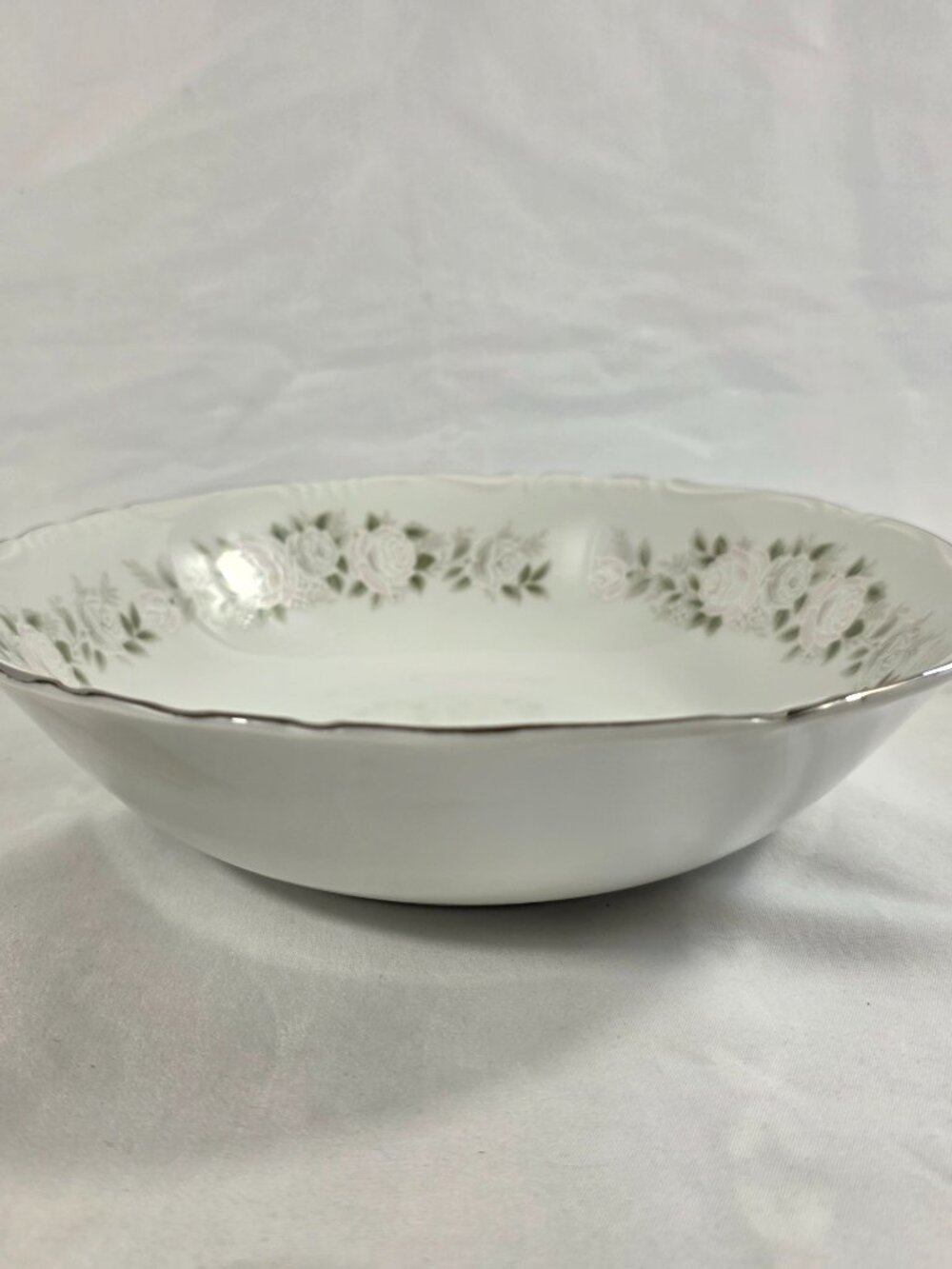 Sheffield 501 Classic Round Serving Bowl White with Pink Roses on the Rim